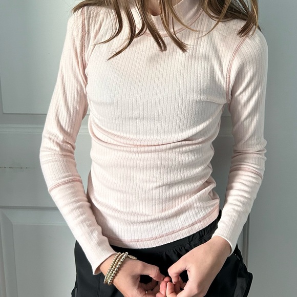 Free People Light Pink Long Sleeve - Picture 3 of 4